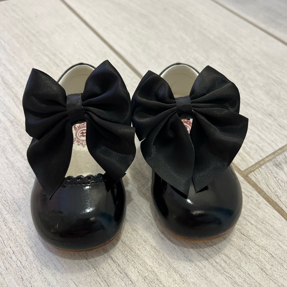 Elegant Black Bow Kids Shoes